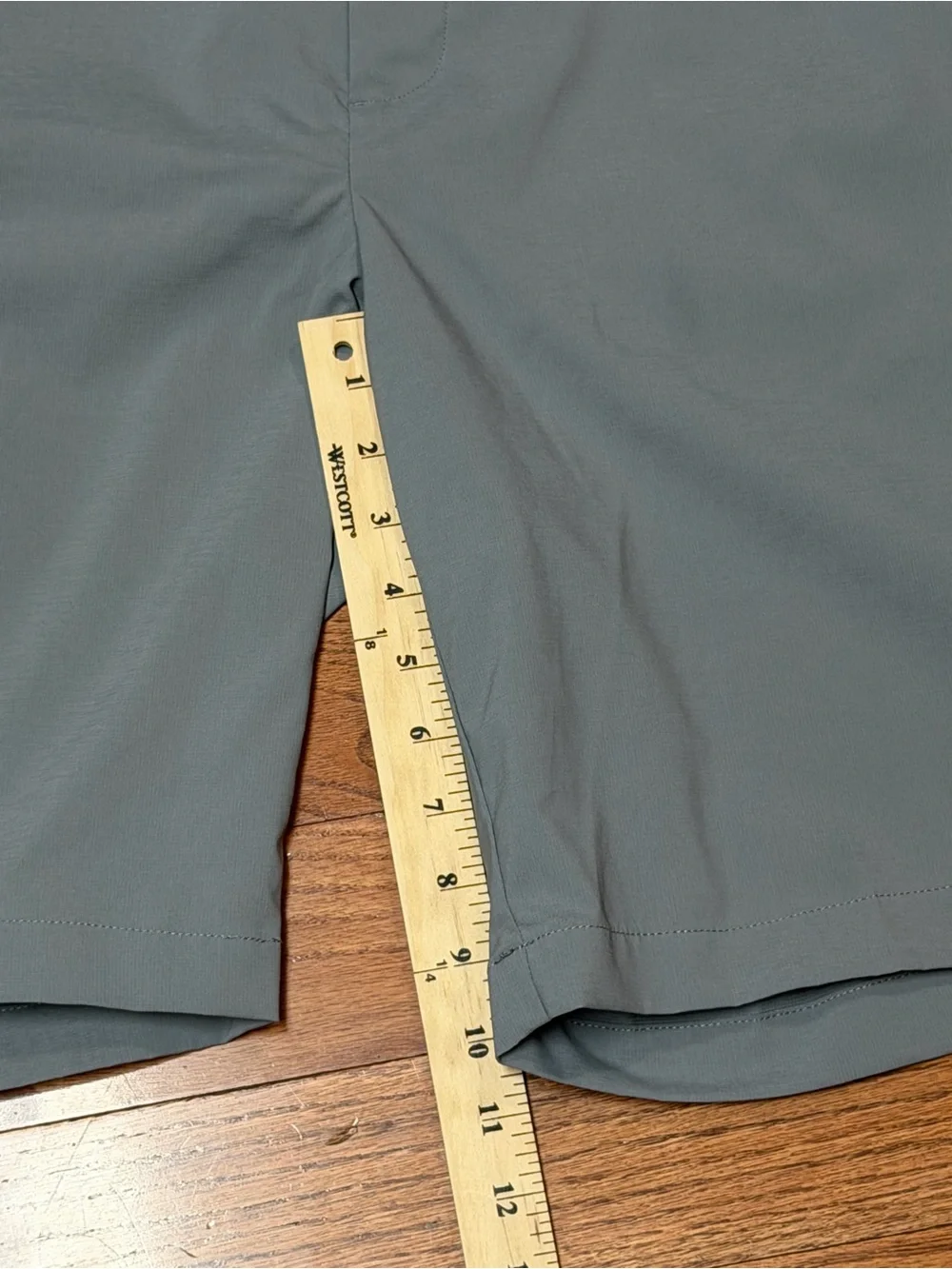 Greg Norman Men’s Gray Shorts Flat Front Size 38 Golf Casual Shark Logo